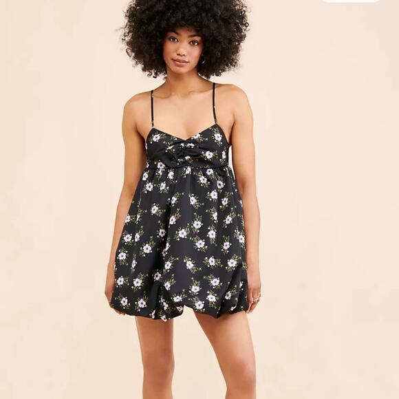 New Free People In A Bubble Floral Mini Dress NWT Size Medium - Picture 1 of 8